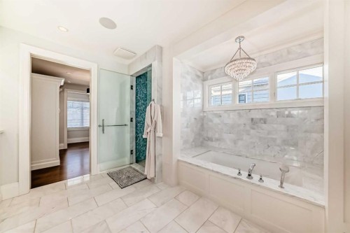 67 Rosery Drive Nw, Calgary, AB - Indoor Photo Showing Bathroom