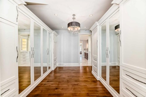 67 Rosery Drive Nw, Calgary, AB - Indoor Photo Showing Other Room