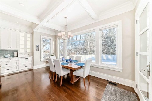 67 Rosery Drive Nw, Calgary, AB - Indoor Photo Showing Dining Room