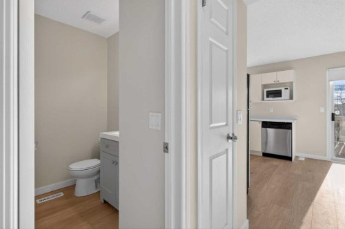 186 Harvest Rose Circle Ne, Calgary, AB - Indoor