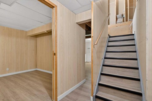 186 Harvest Rose Circle Ne, Calgary, AB - Indoor Photo Showing Other Room