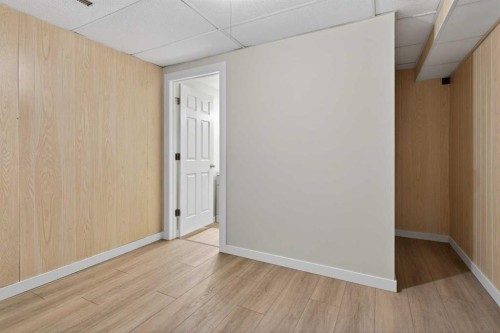 186 Harvest Rose Circle Ne, Calgary, AB - Indoor Photo Showing Other Room