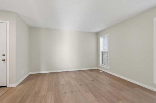 186 Harvest Rose Circle Ne, Calgary, AB - Indoor Photo Showing Other Room