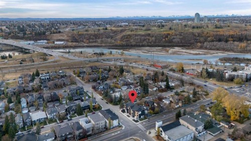 2402 Westmount Road Nw, Calgary, AB - Outdoor With View