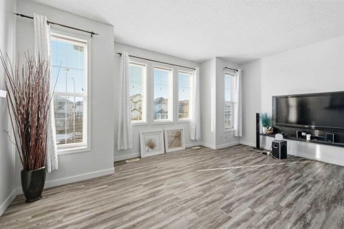 58 Bridlecrest Road Sw, Calgary, AB - Indoor Photo Showing Living Room