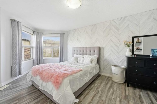 58 Bridlecrest Road Sw, Calgary, AB - Indoor Photo Showing Bedroom