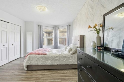 58 Bridlecrest Road Sw, Calgary, AB - Indoor Photo Showing Bedroom