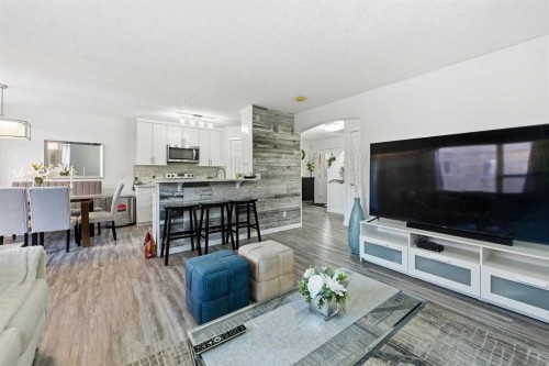 58 Bridlecrest Road Sw, Calgary, AB - Indoor Photo Showing Living Room