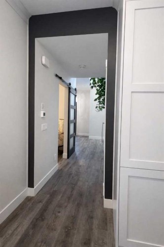 9927 Scurfield Drive Nw, Calgary, AB - Indoor Photo Showing Other Room