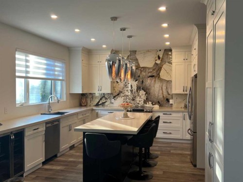 9927 Scurfield Drive Nw, Calgary, AB - Indoor Photo Showing Kitchen With Upgraded Kitchen