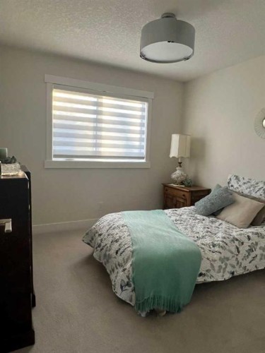 9927 Scurfield Drive Nw, Calgary, AB - Indoor Photo Showing Bedroom