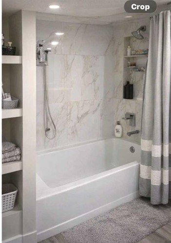 9927 Scurfield Drive Nw, Calgary, AB - Indoor Photo Showing Bathroom