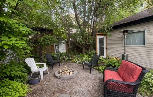 9927 Scurfield Drive Nw, Calgary, AB - Outdoor