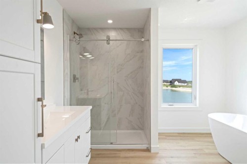 36 St Andrews Close, Lyalta, AB - Indoor Photo Showing Bathroom