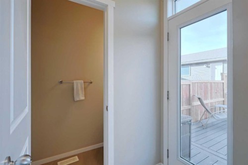 27 Nolanlake Point Nw, Calgary, AB - Indoor Photo Showing Bathroom