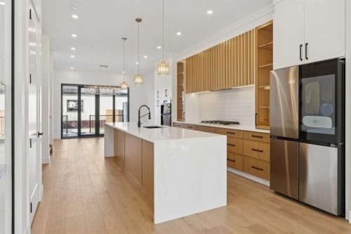 159 Lake Sylvan Close Se, Calgary, AB - Indoor Photo Showing Kitchen With Upgraded Kitchen