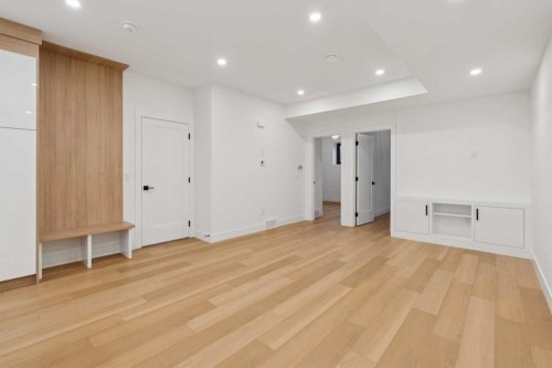 159 Lake Sylvan Close Se, Calgary, AB - Indoor Photo Showing Other Room