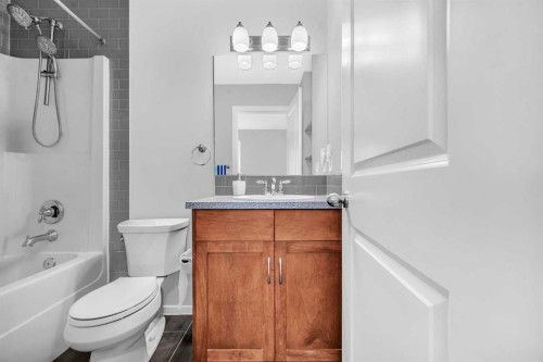 45 Nolanfield Lane Nw, Calgary, AB - Indoor Photo Showing Bathroom