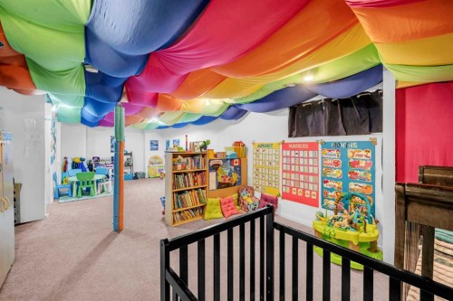 45 Nolanfield Lane Nw, Calgary, AB - Indoor