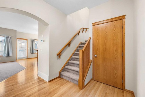 123-100 Coopers Common Sw, Airdrie, AB - Indoor Photo Showing Other Room