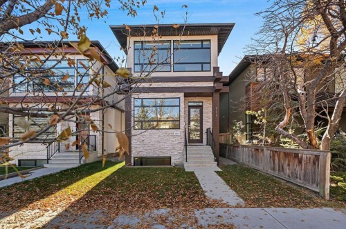 2115 Bowness Road Nw, Calgary, AB - Outdoor