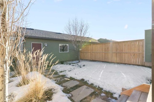 340 Kingsmere Way Se, Airdrie, AB - Outdoor