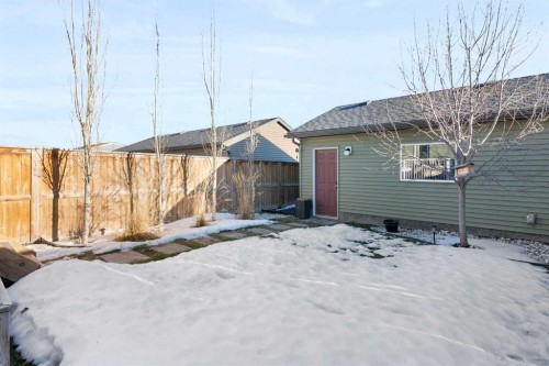 340 Kingsmere Way Se, Airdrie, AB - Outdoor