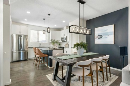 340 Kingsmere Way Se, Airdrie, AB - Indoor Photo Showing Dining Room