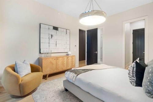 #B-4120 1A Street Sw, Calgary, AB - Indoor Photo Showing Bedroom