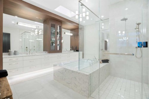 #B-4120 1A Street Sw, Calgary, AB - Indoor Photo Showing Bathroom