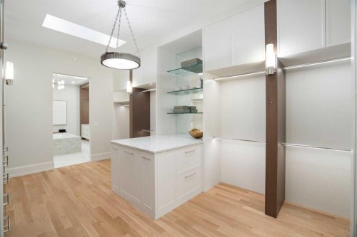 #B-4120 1A Street Sw, Calgary, AB - Indoor