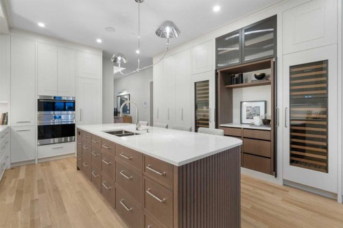 #B-4120 1A Street Sw, Calgary, AB - Indoor Photo Showing Kitchen With Double Sink With Upgraded Kitchen