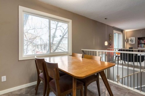 D-4528 73 Street Nw, Calgary, AB - Indoor Photo Showing Dining Room