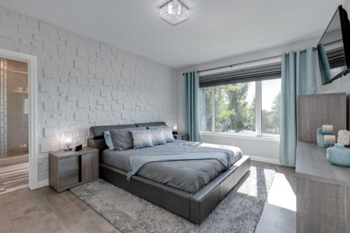 8 Cameron Close, Okotoks, AB - Indoor Photo Showing Bedroom