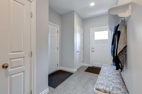 8 Cameron Close, Okotoks, AB - Indoor Photo Showing Other Room
