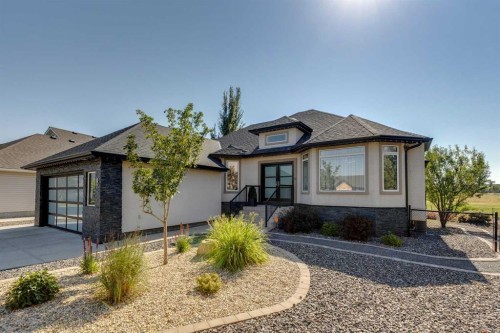 8 Cameron Close, Okotoks, AB - Outdoor