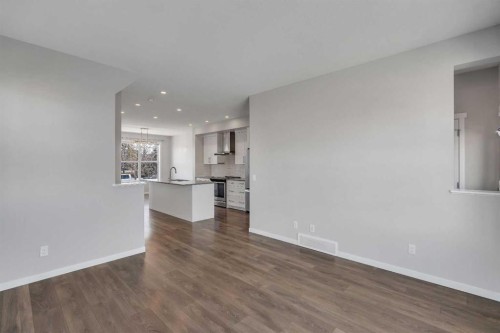 87 Masters Square Se, Calgary, AB - Indoor