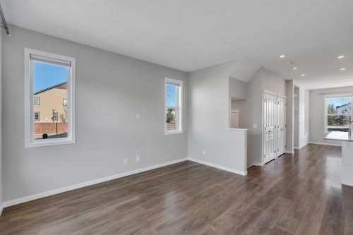 87 Masters Square Se, Calgary, AB - Indoor Photo Showing Other Room