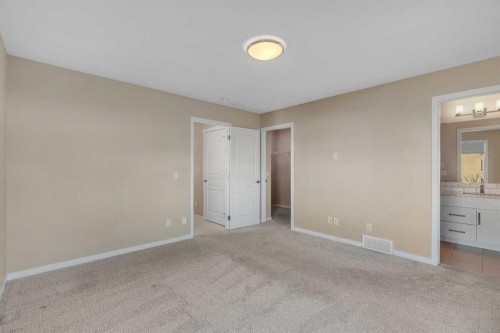 87 Masters Square Se, Calgary, AB - Indoor Photo Showing Other Room