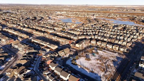 87 Masters Square Se, Calgary, AB -  With View