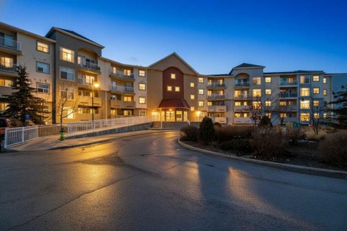 2321-700 Willowbrook Road NW Airdrie, AB T2B 2B7