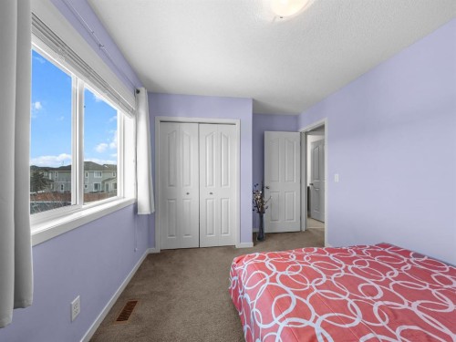 73 Cranberry Avenue Se, Calgary, AB - Indoor Photo Showing Bedroom