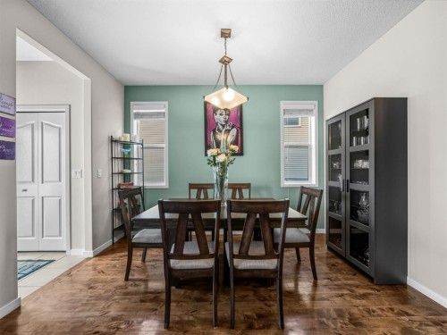 73 Cranberry Avenue Se, Calgary, AB - Indoor Photo Showing Dining Room