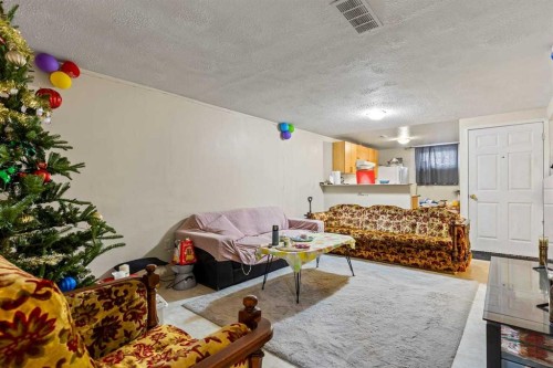 531 64 Avenue Nw, Calgary, AB - Indoor