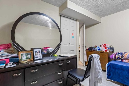 531 64 Avenue Nw, Calgary, AB - Indoor