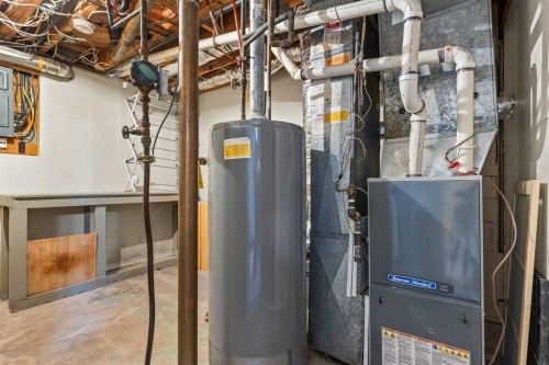 531 64 Avenue Nw, Calgary, AB - Indoor Photo Showing Basement