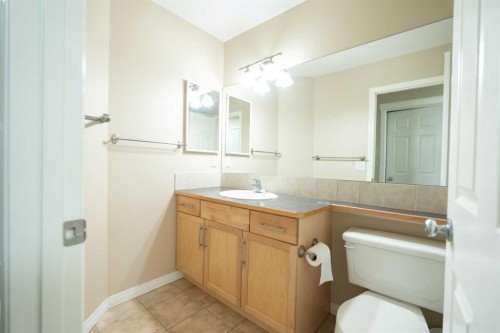 306 Rockyspring Circle Nw, Calgary, AB - Indoor Photo Showing Bathroom