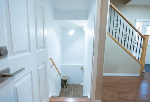 306 Rockyspring Circle Nw, Calgary, AB - Indoor Photo Showing Other Room