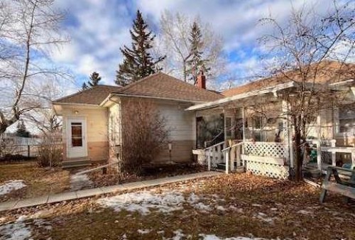 220 First Street EAST Cochrane, AB T4C 1Z3