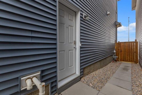 704 Creekstone Circle Sw, Calgary, AB - Outdoor